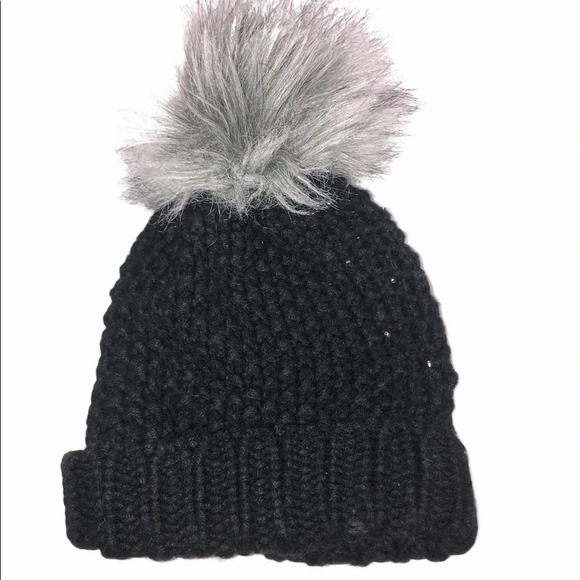 Steve Madden one size black knit faux fur beanie - Picture 5 of 6